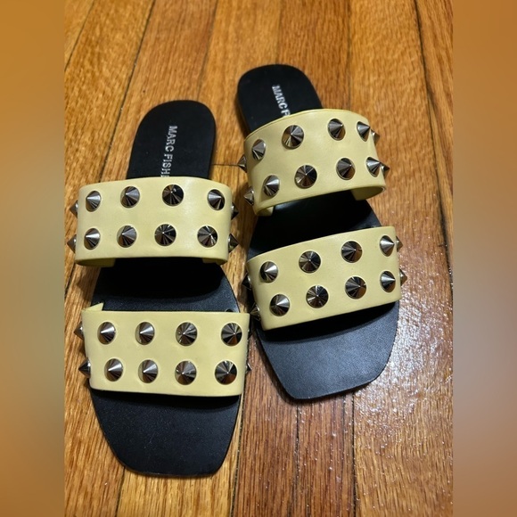 Marc Fisher Yellow Bolive Slippers size 6.5 Edgy, Grunge, Metal, Rebel - Picture 10 of 10